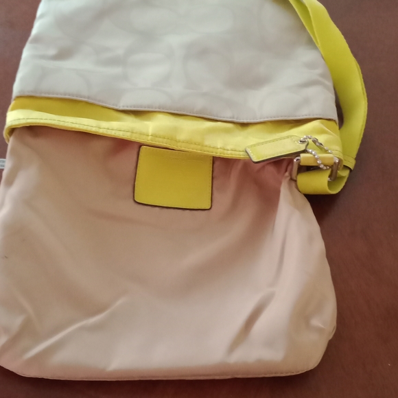 Coach crossbody - Picture 7 of 8